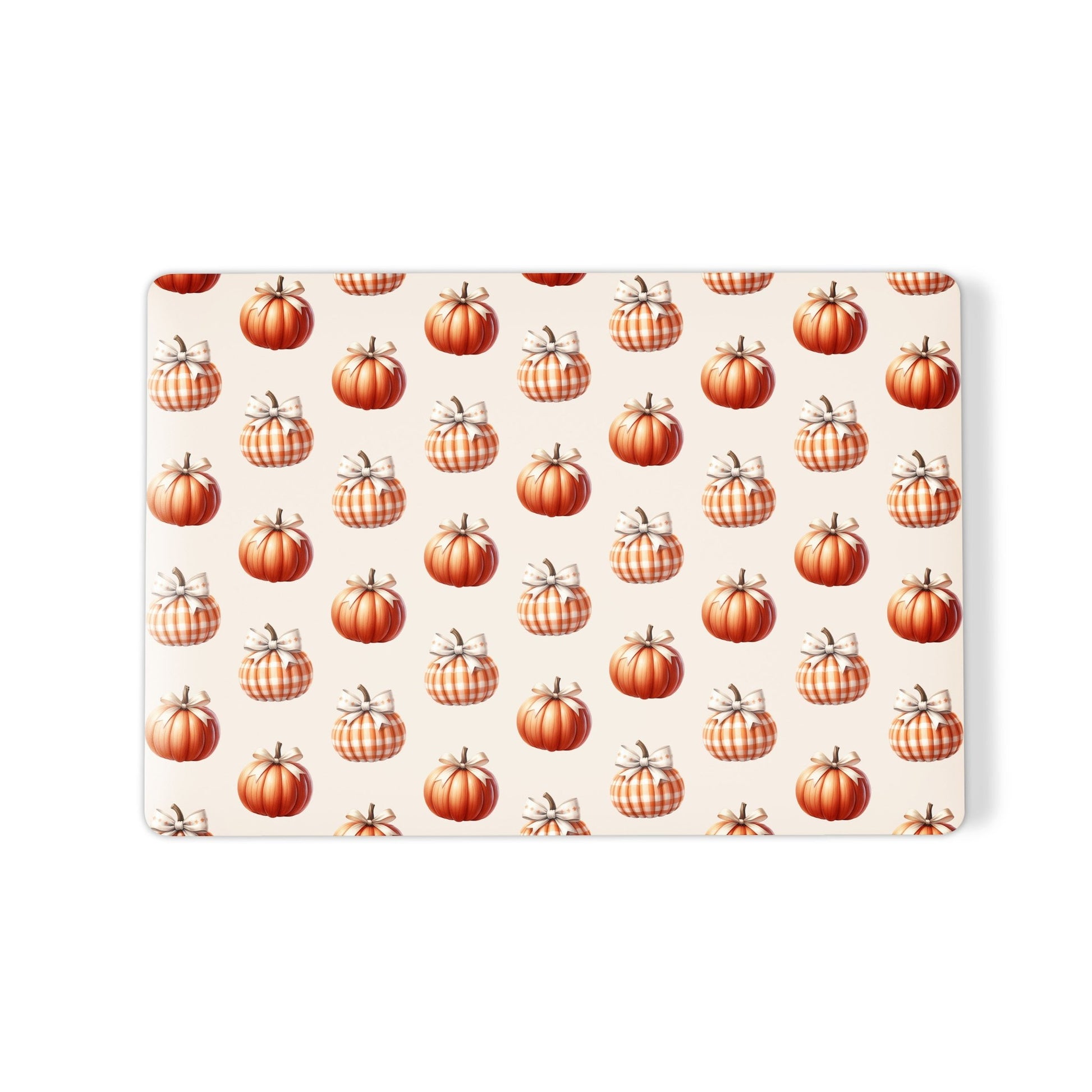 Protective slim MacBook case with non-fade pumpkin print